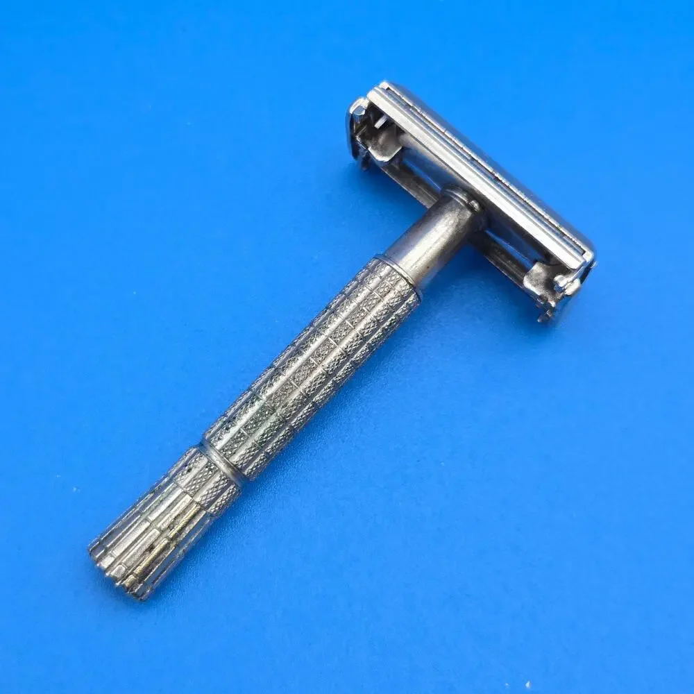 Vintage Gillette Safety Razor C2 1957 USA – User Grade / Parts